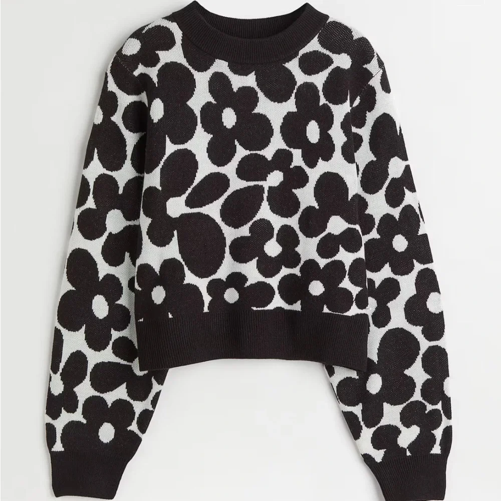 Divided by H&M Retro Floral Sweater - Picture 1 of 2
